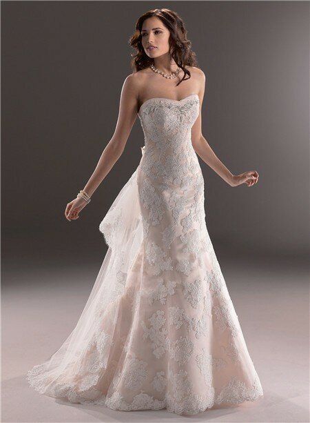 Light pink wedding dress Photo - 14