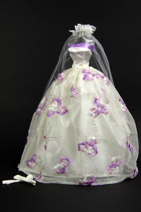 Purple and white wedding dresses Photo - 5