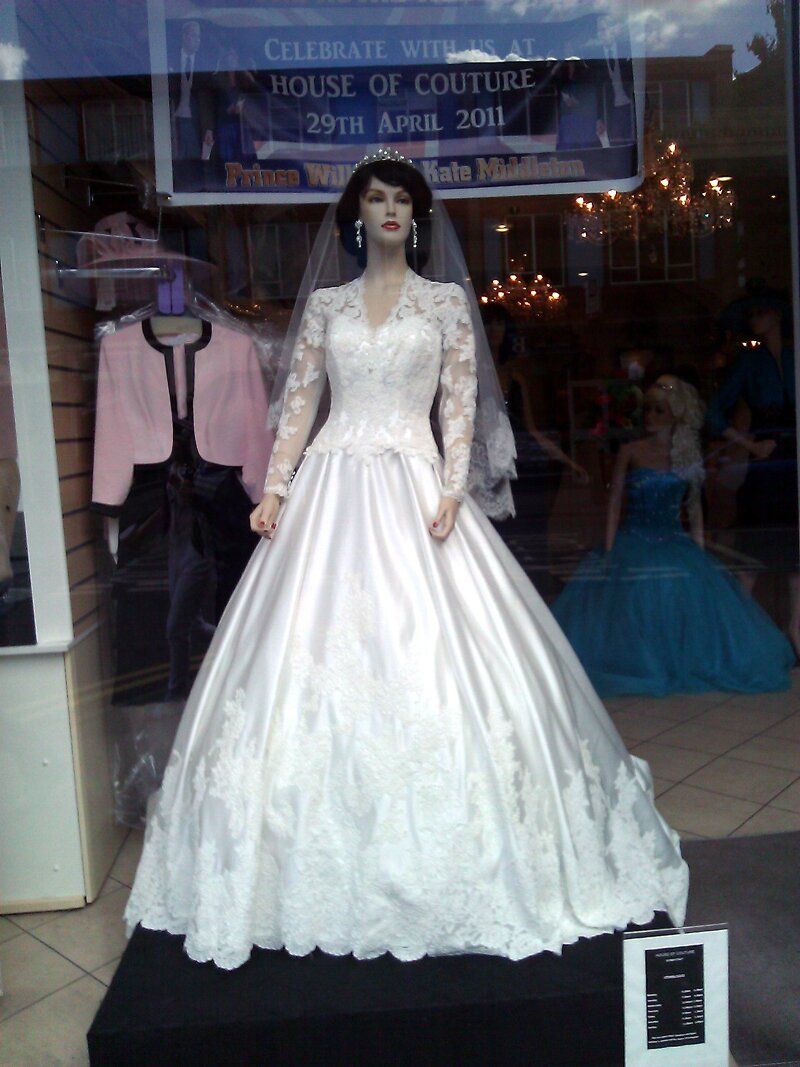 Royal wedding dresses Photo - 4