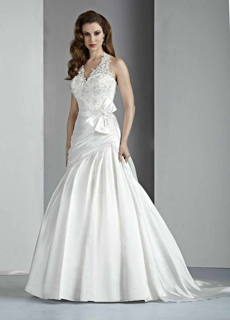 A line halter wedding dresses Photo - 9