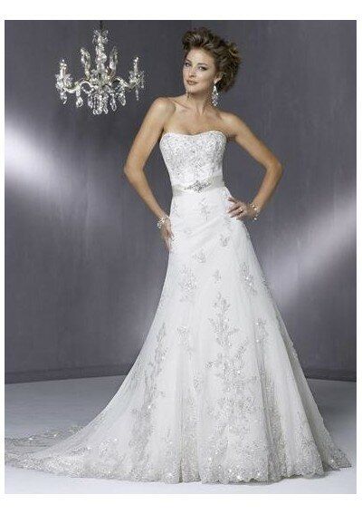 A line lace wedding dresses Photo - 6