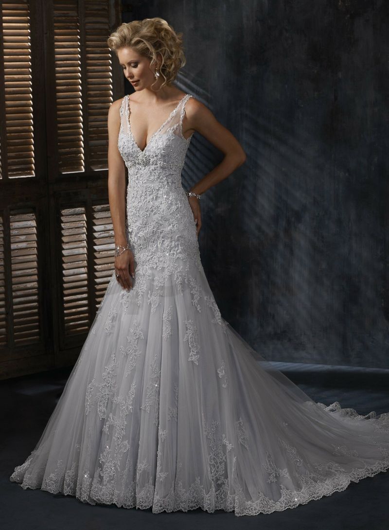 A line v neck wedding dresses Photo - 10