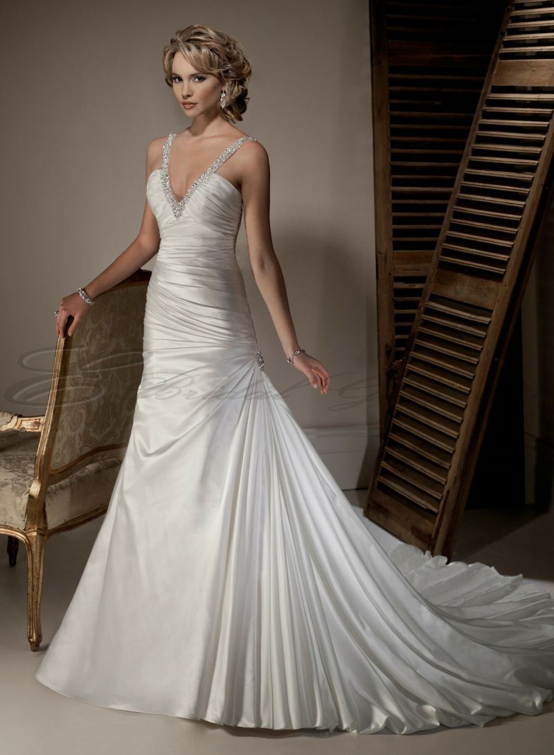 A line v neck wedding dresses Photo - 5