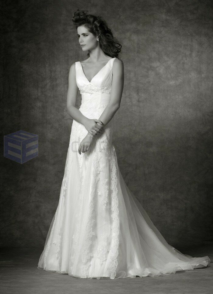 A line v neck wedding dresses Photo - 6