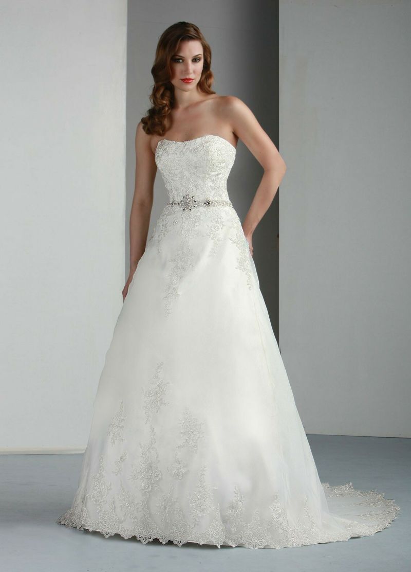 A line wedding dresses Photo - 6