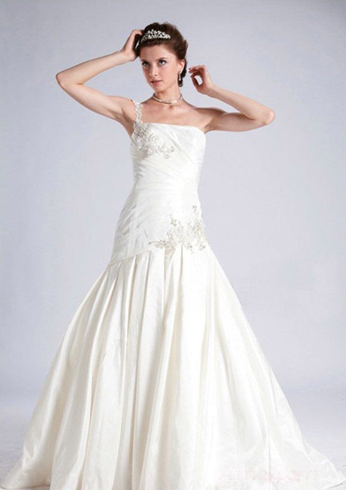 Affordable short wedding dresses Photo - 1