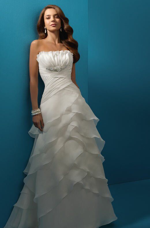 Alfred Angelo beach wedding dresses Photo - 6