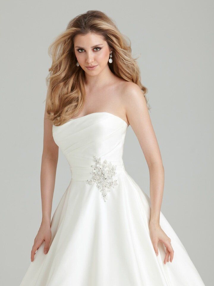 Allure wedding dresses Photo - 3