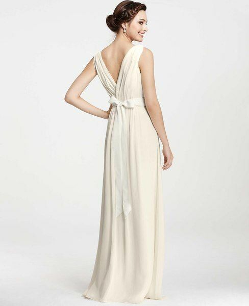 Ann Taylor goddess v neck wedding dresses Photo - 3