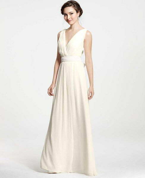 Ann Taylor goddess v neck wedding dresses Photo - 4