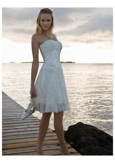 Beach wedding dresses short Photo - 9
