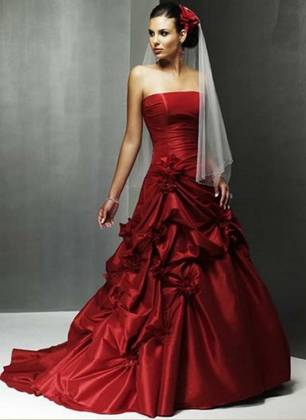 Beautiful red wedding dresses Photo - 1