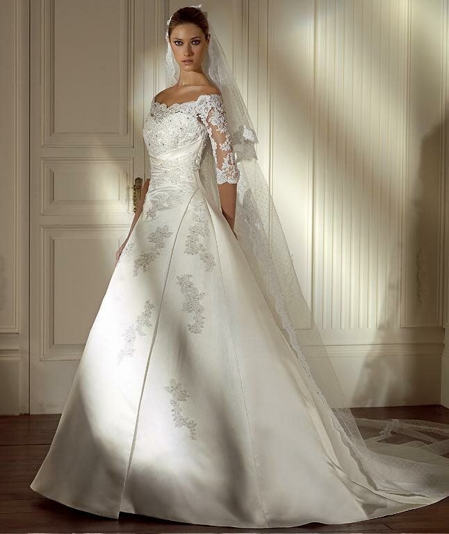 Best wedding dresses for short brides Photo - 4