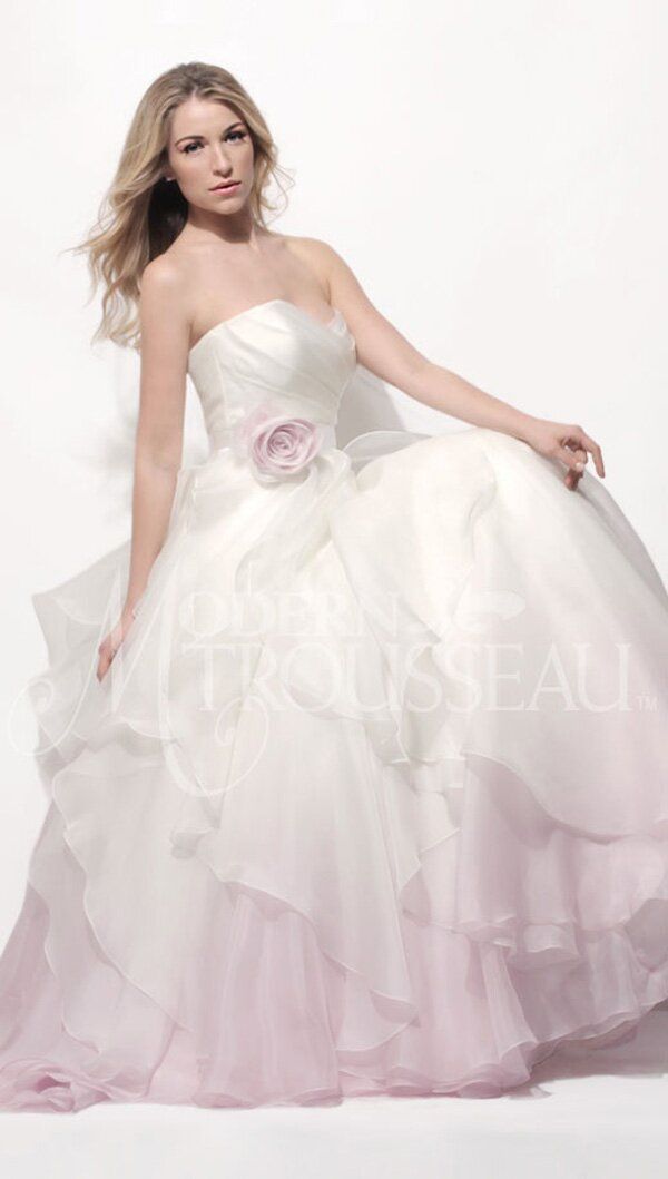 Blush wedding dresses Photo - 10
