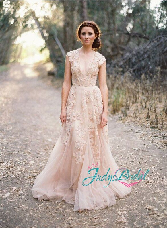 Blush wedding dresses Photo - 7