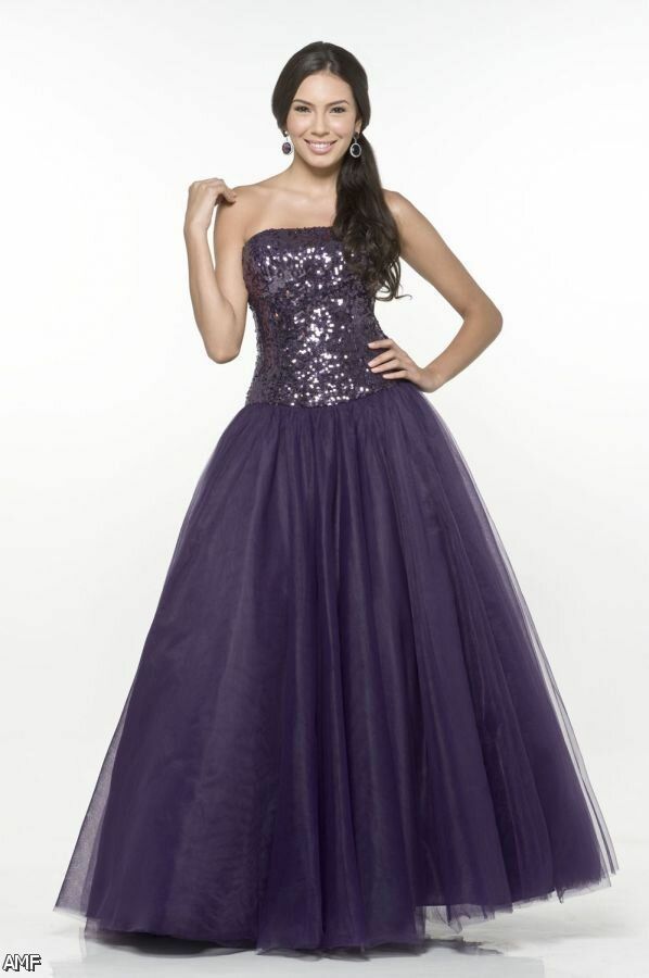 Dark wedding dresses Photo - 9