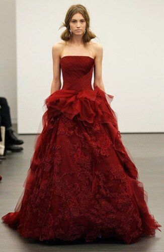 Dark wedding dresses Photo - 8