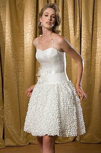 Elegant short wedding dresses Photo - 3