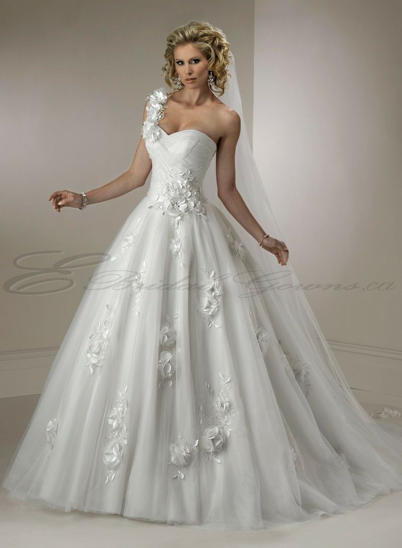 Fun short wedding dresses Photo - 9