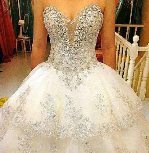 Glitzy wedding dresses Photo - 4