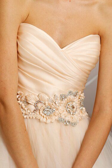 Lazaro Blush wedding dresses Photo - 8