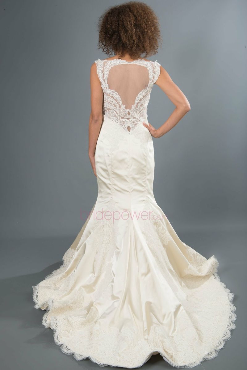 Lazaro Trumpet wedding dresses Photo - 10