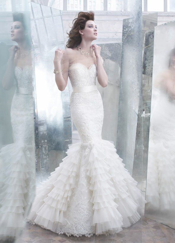 Lazaro Trumpet wedding dresses Photo - 3