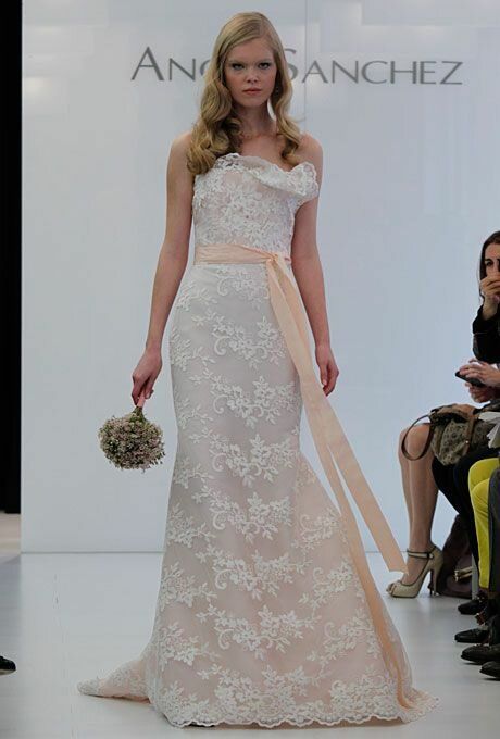 Romantic dresses for weddings Photo - 1