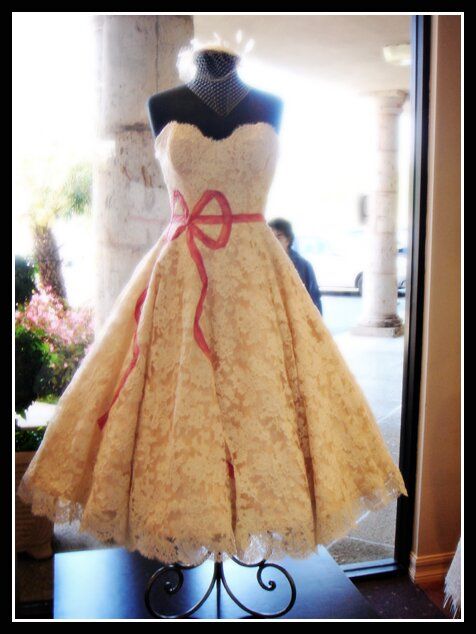 Stephanie James wedding dresses Photo - 7