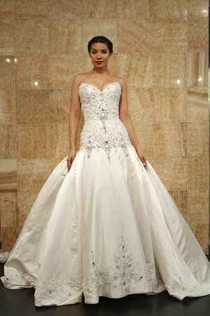 Stephen Yearick wedding dresses Photo - 1