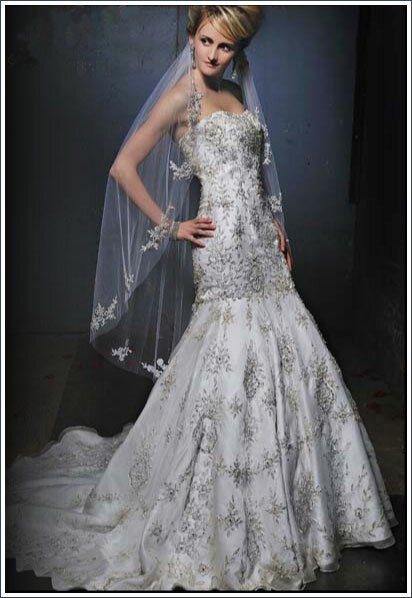 Stephen Yearick wedding dresses Photo - 1