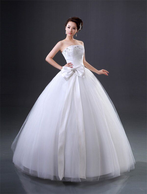 Top selling wedding dresses Photo - 1