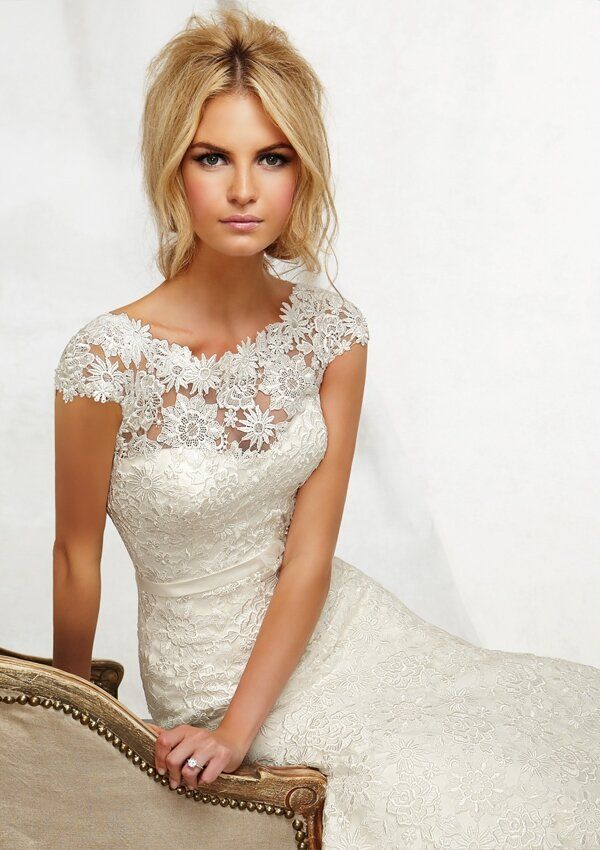 Top wedding dresses designers 2013 Photo - 6