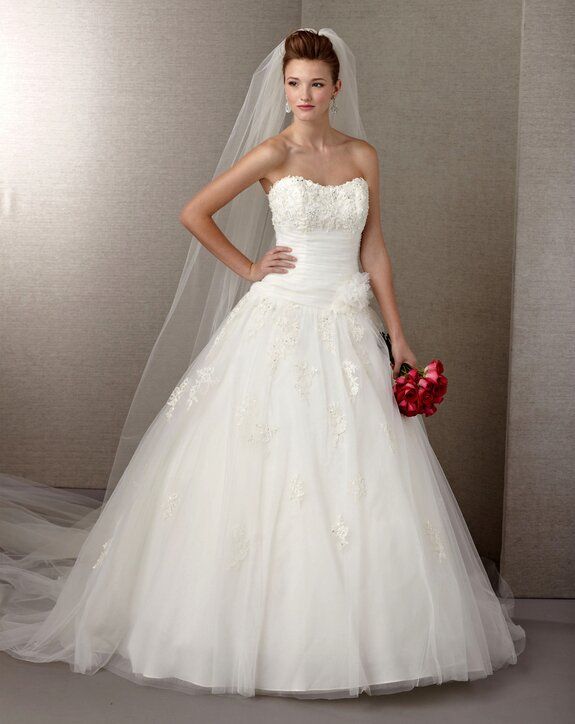 Top wedding dresses styles Photo - 1
