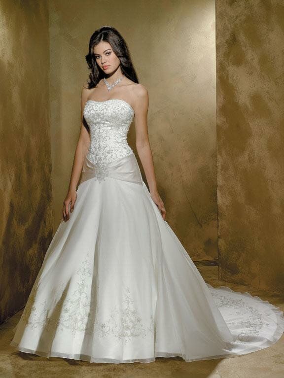 Top wedding dresses websites Photo - 3