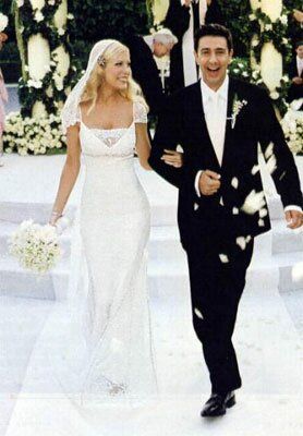 Tori Spelling wedding dresses Photo - 1