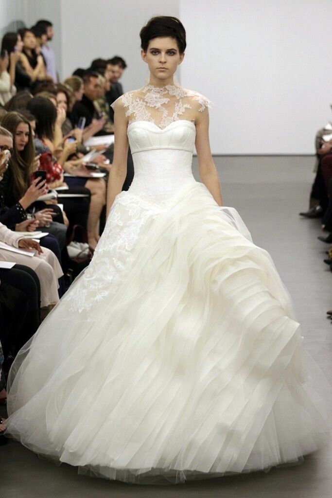 Vera Wang one shoulder wedding dresses Photo - 9