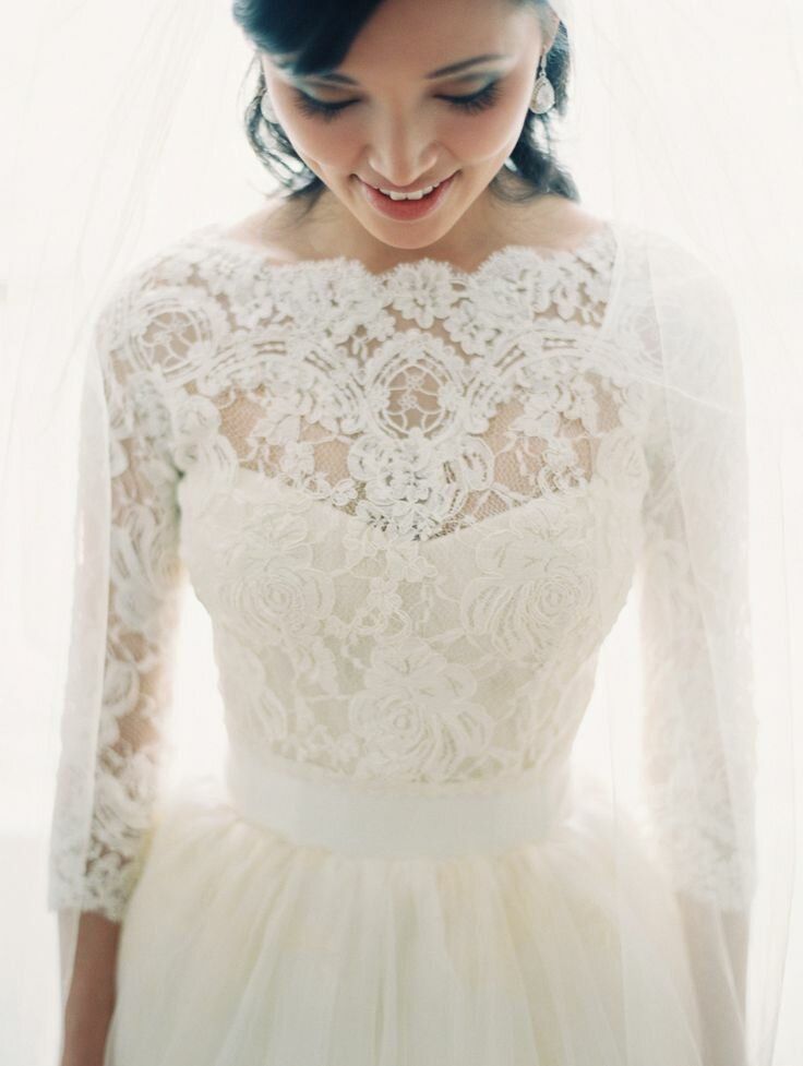 Vera Wang vintage wedding dresses Photo - 1