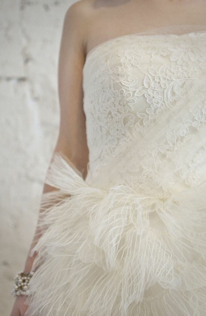 Vera Wang wedding dresses rent Photo - 6