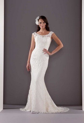 Wedding dresses for curvy girls Photo - 5