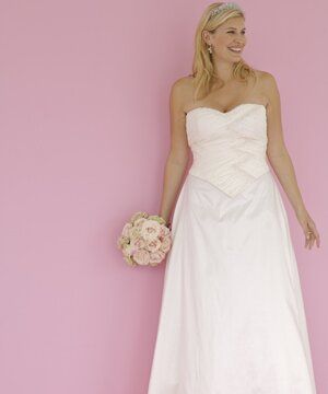 Wedding dresses for curvy girls Photo - 7
