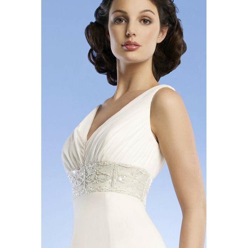 Wedding dresses for petite girls Photo - 2