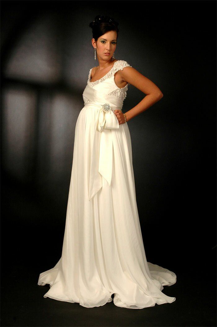 Wedding dresses for pregnancy Photo - 2