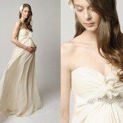 Wedding dresses for pregnant Photo - 1