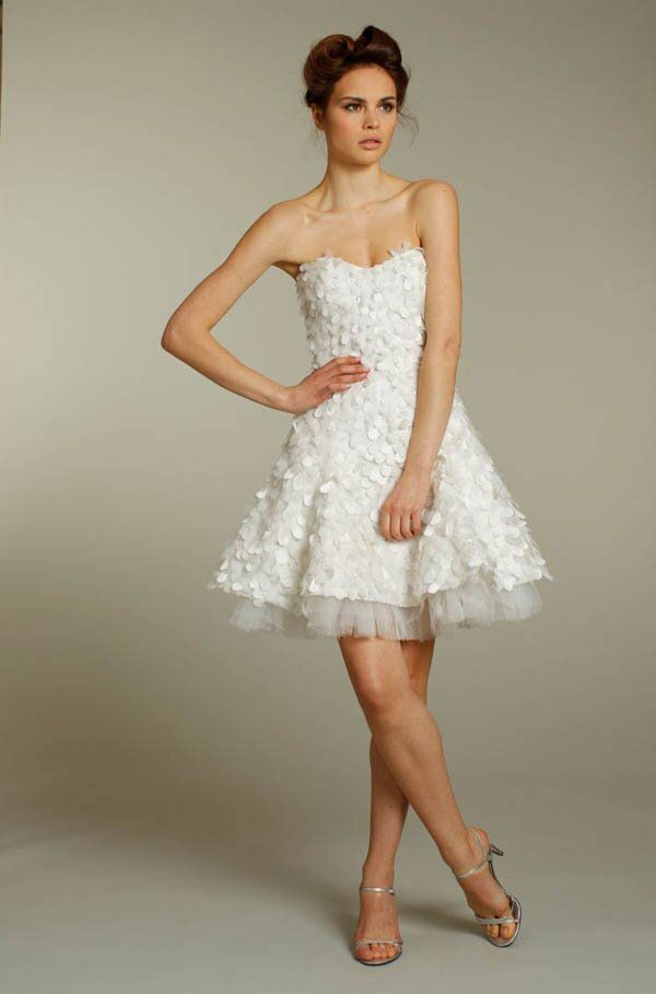 Wedding dresses for reception Photo - 7