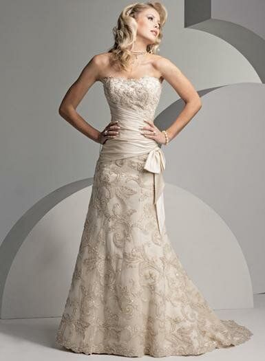 Wedding dresses for the mature bride Photo - 3
