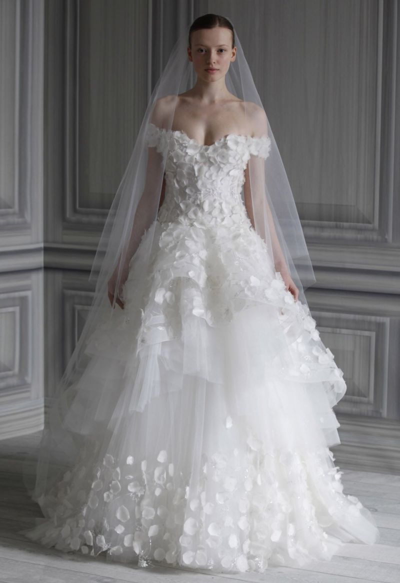 Wedding dresses for winter Photo - 2