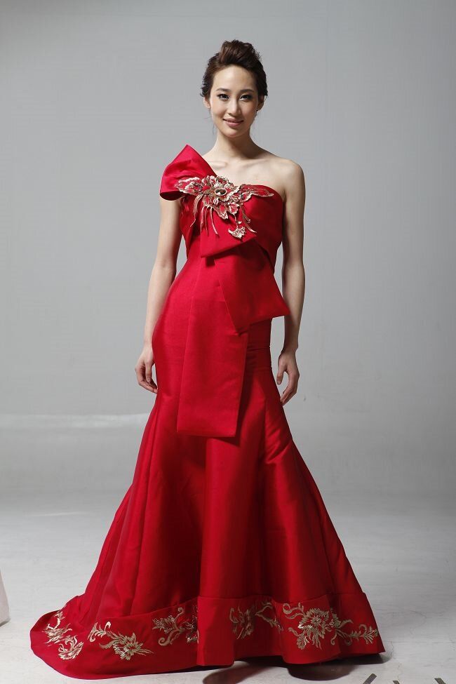 Wedding dresses for women over 60 Photo - 6