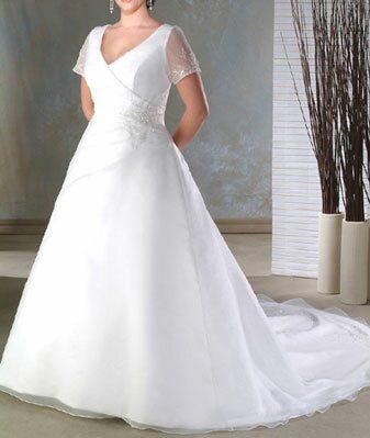 Wedding dresses plus sizes Photo - 1