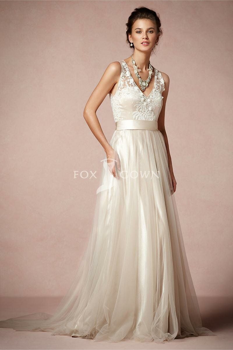 Wedding dresses with tulle skirt Photo - 3